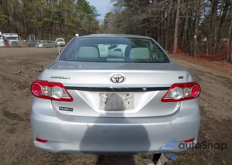 2012 Toyota Corolla Le z USA, uszkodzony, nr VIN 2T1BU4EEXCC851077